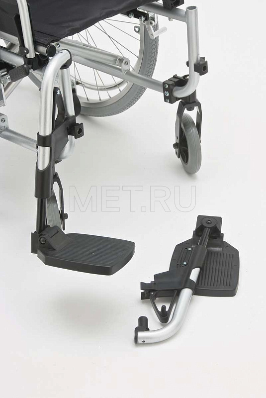 FS 959 LQ-46 Кресло-коляска c транзитными колёсами и регулировкой высоты МЕТ