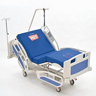 Реанимационная пяти-функциональная кровать с приводами DeWert , с  CPR, аккумулятором и удлинением ложа