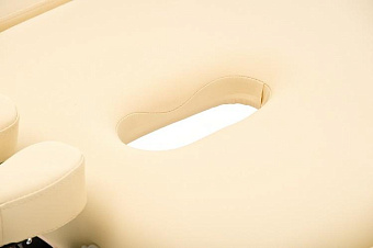 Массажный стол складной двухсекционный на деревянном каркасе, кремовый