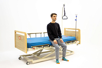 Электрическая кровать с опусканием ложа до уровня пола