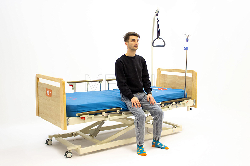 MET SILVIA Электрическая кровать с опусканием ложа до уровня пола от производителя