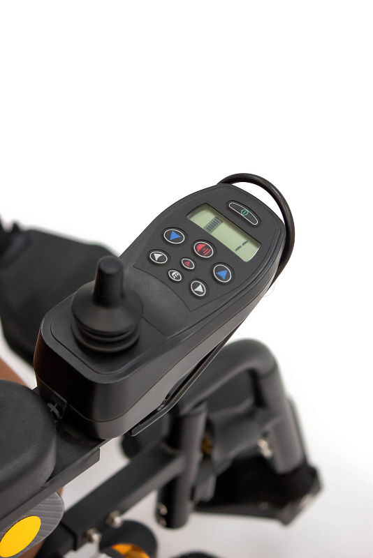 MET CRUISER 21 Кресло-коляска электрическая с сиденьем автомобильного типа коричневого цвета