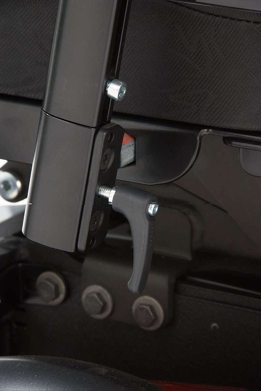 Invacare TDX Кресло-коляска электрическая с функцией подъема сидения МЕТ