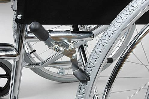 1618C0102S (46 шир.) Кресло-коляска инвалидное комнатное с литыми шинами МЕТ