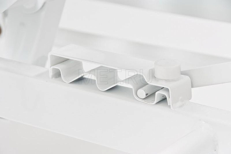 RS105-А Кровать для лежачих больных четырехсекционная, с винтовыми регулировками MET