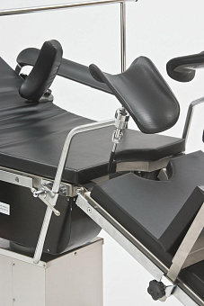 Операционный стол с гидравлической регулировкой высоты