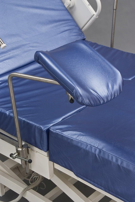 КМРэ138-МСК (код МСК-138) Кровать для родовспоможения с регулировкой высоты на электроприводе от производителя