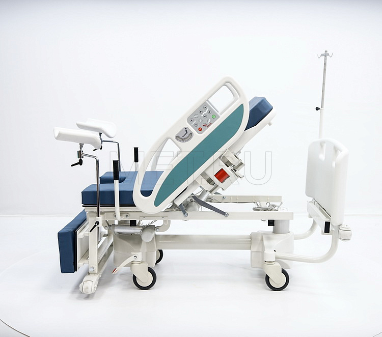 MET RK-110 Кресло медицинское многофункциональное смотровое с дополнительными поддержками голени от производителя