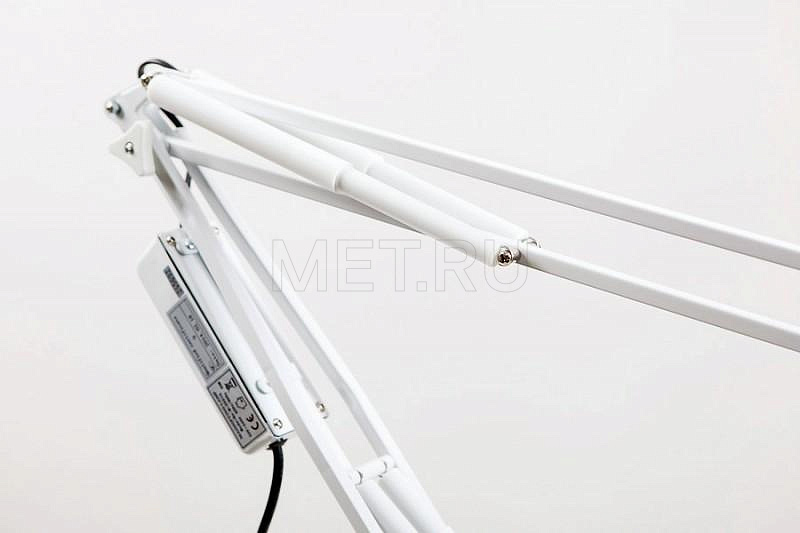 SD-2021A Кольцевая лампа-лупа с колёсной опорой-пятилучьем МЕТ