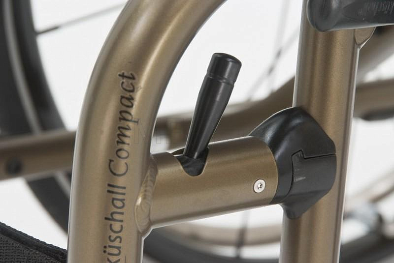 Kuschall Compact, Швейцария Kресло-коляска активного типа MET