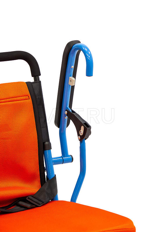 MET COMPACT 35 Кресло-коляска складная с электроприводом MET