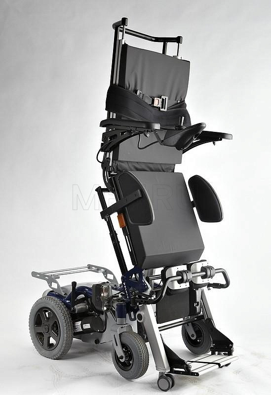 Invacare DRAGON Кресло-коляска с электроприводом и вертикализатором MET