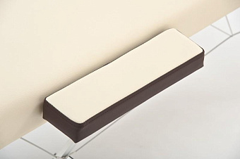 Стол массажный алюминиевый трёхсекционный. Кремовая панель с коричневым кантом