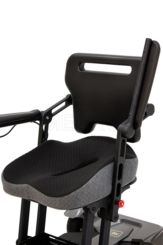 MET Compact Pro 4WS Кресло-коляска с анатомическим сиденьем и системой подруливания 4WS от производителя