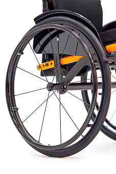 Механическое кресло-коляска активного типа