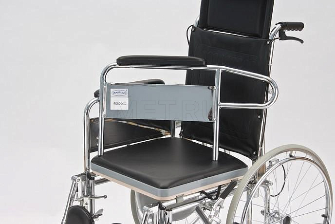 LK 6009-46 Кресло-коляска с высокой спинкой, подголовником и сан.оснащением МЕТ