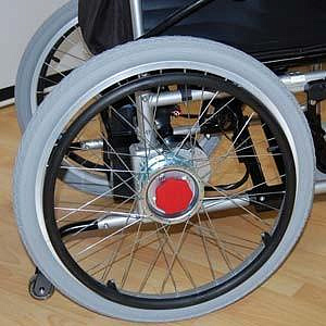 LK 1036B Кресло-коляска электрическое с возможностью ручного привода MET