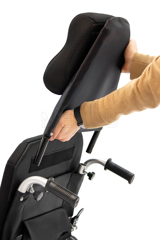 MET COMFORT AUTO Кресло-коляска с электроприводом МЕТ