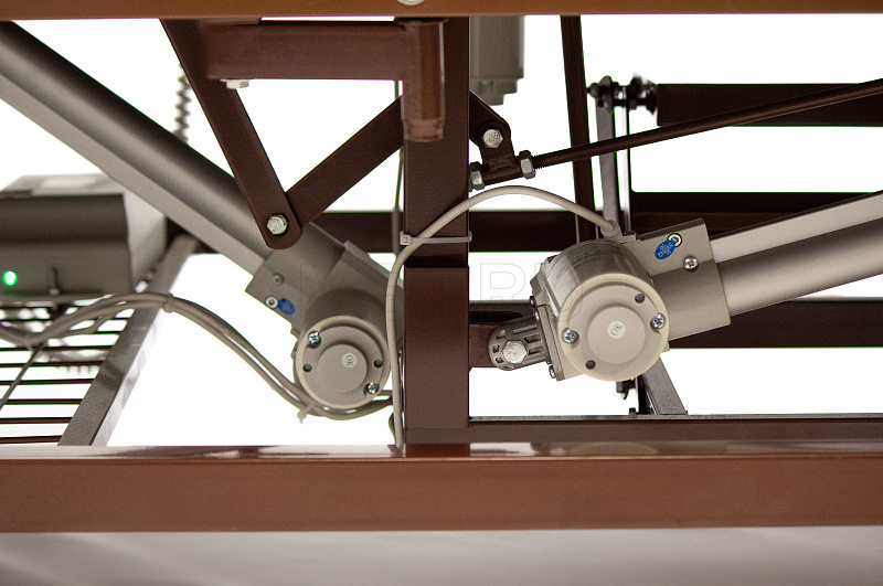 MET EVA Кровать функциональная медицинская электрическая с полным переворотом, с туалетом, с "ушками"