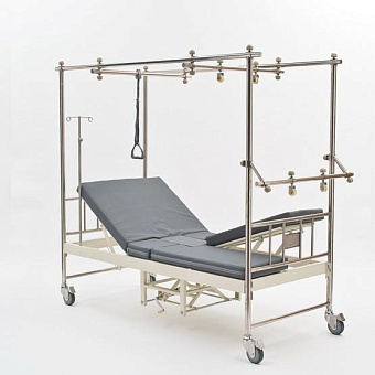 Кровать функциональная с тракционной рамой  и туалетом