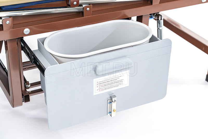 MET TARYS Кровать  двух-функциональная медицинская, со складными боковыми ограждениями, на ножках MET