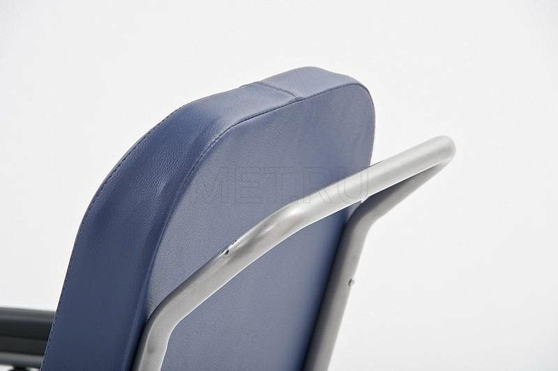 Vermeiren 9303 (Бельгия) Кресло-каталка с сан.оснащением и возможностью наезда на унитаз, 46 см MET