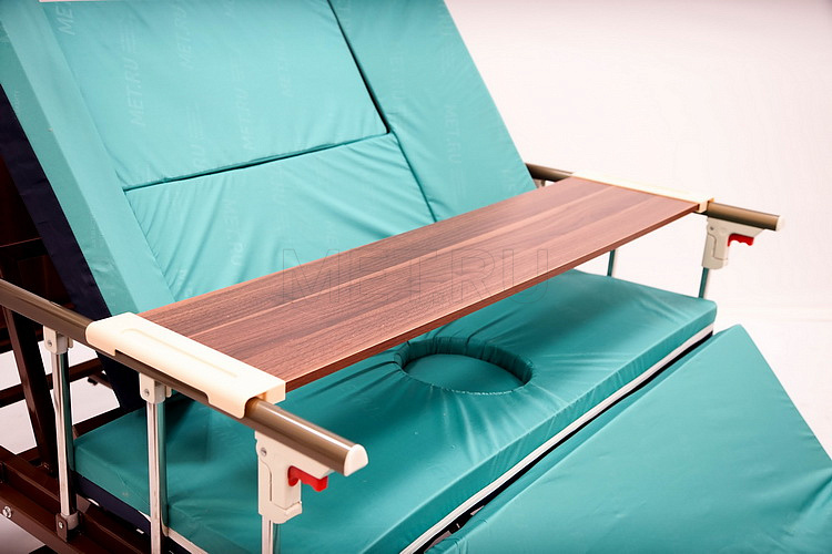 МЕТ REMEKS XL Механическая медицинская кровать для ухода за лежачими больными с  переворотом и туалетом,  с увеличенной шириной ложа