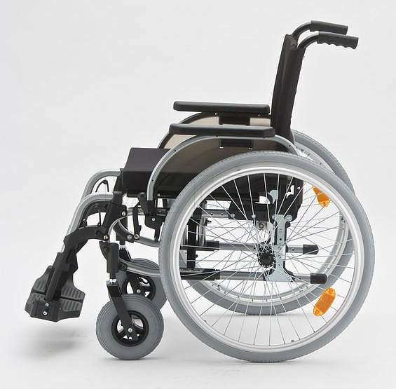 СТАРТ - 50,5 ЛИТЫЕ К. Комнатная инвалидная коляска  Отто-Бокк MET