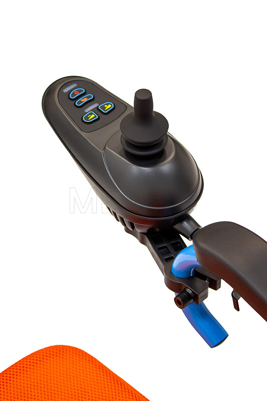 MET COMPACT 35 Кресло-коляска складная с электроприводом MET