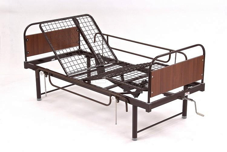 КМФ-933 без боковых ограждений Самая недорогая медицинская кровать с винтовым приводом МЕТ