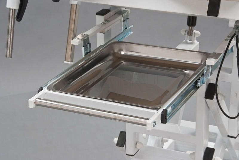 02Э Гинекологическое кресло  с регулировкой высоты бежевое, на электроприводе