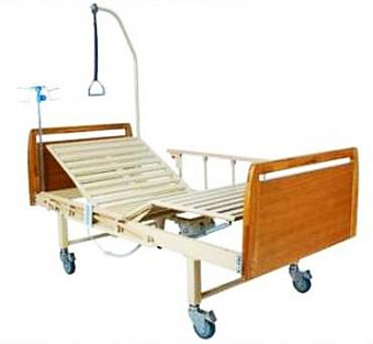 Функциональная кровать с электрическим приводом регулировки секций