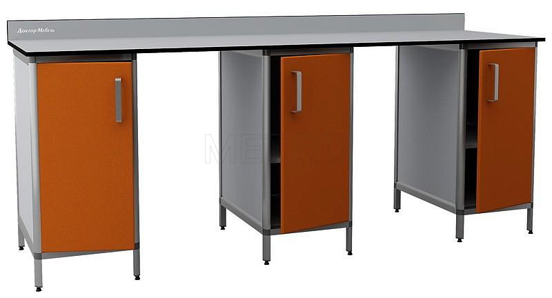 ДМ-2-006-30 Двухместный высокий лабораторный стол с тремя двухполочными тумбами от производителя