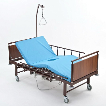 Кровать электрическая медицинская c электроприводным туалетом.