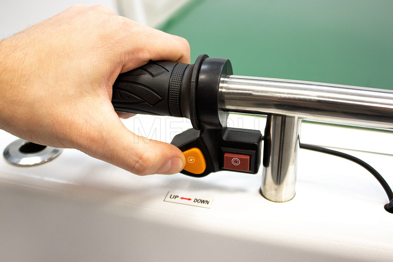 МЕТ SHIFT - ROII MOTO Тележка для перевозки больных c перекладывателем с моторизированным колесом МЕТ