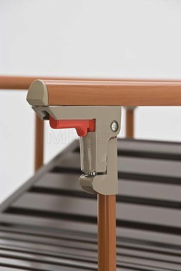 Е-8 WOOD WC Четырехсекционная кровать  для лежачих больных c туалетом от производителя