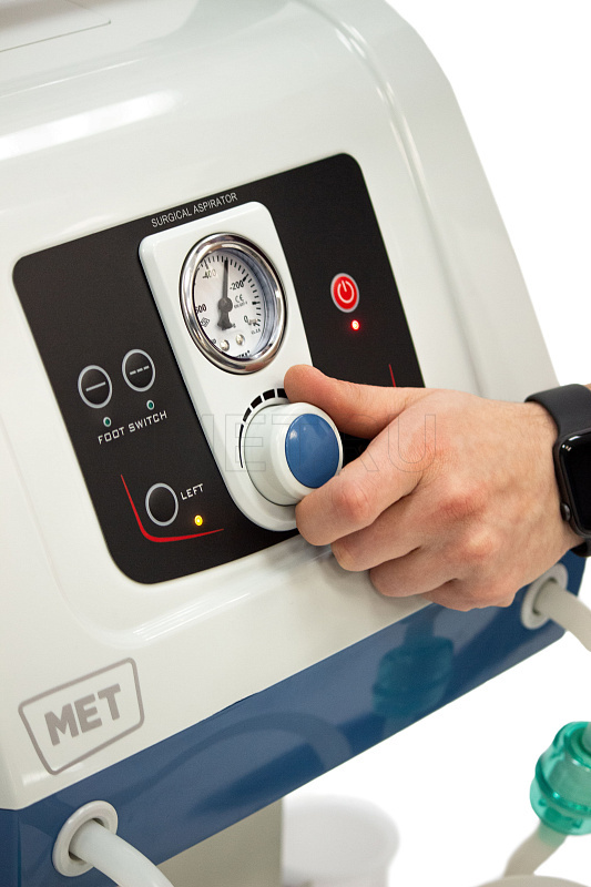 MET OX-290 Хирургический аспиратор (отсасыватель) стационарного типа с педалью и двумя емкостями МЕТ