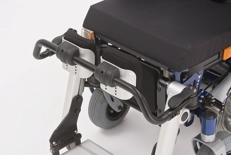 Invacare DRAGON Кресло-коляска с электроприводом и вертикализатором MET