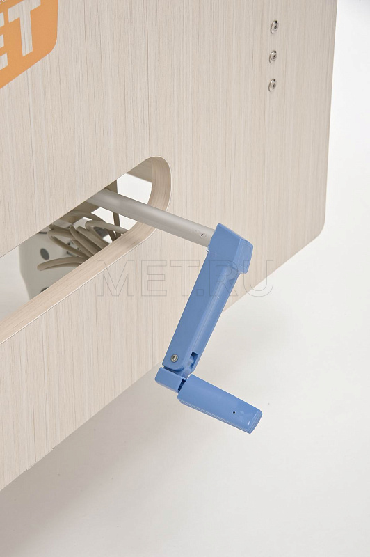 MET ARCTIC Кровать функциональная медицинская с низким ЛДСП-основанием цвета Выбеленный дуб от производителя