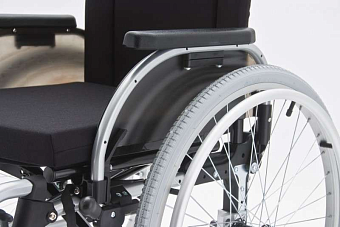 Кресло-коляска прогулочное с шириной сиденья 43 см. 15 комплект