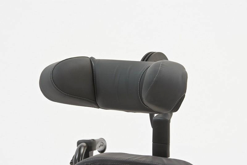 Invacare REA AZALEA Кресло-коляска комфортное, для пользователя средней комплекции МЕТ