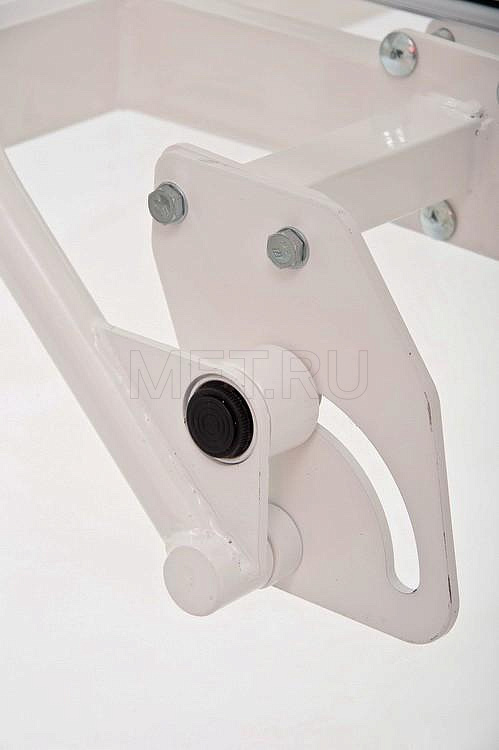 МЕТ 3-01 New Кровать медицинская функциональная четырехсекционная винтовая МЕТ