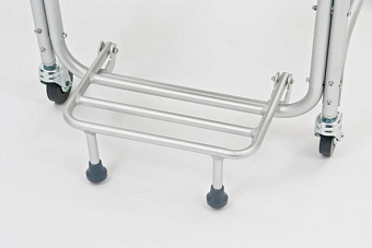 Кресло-коляска с санитарым оснащением