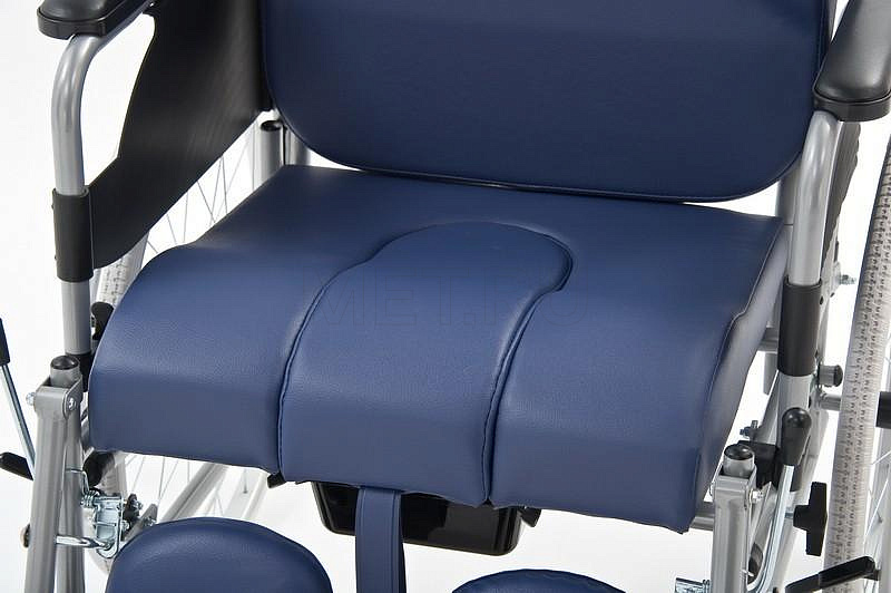Vermeiren 9300 (Бельгия) Кресло-коляска с санитарным оснащением ширина сиденья 46 см от производителя