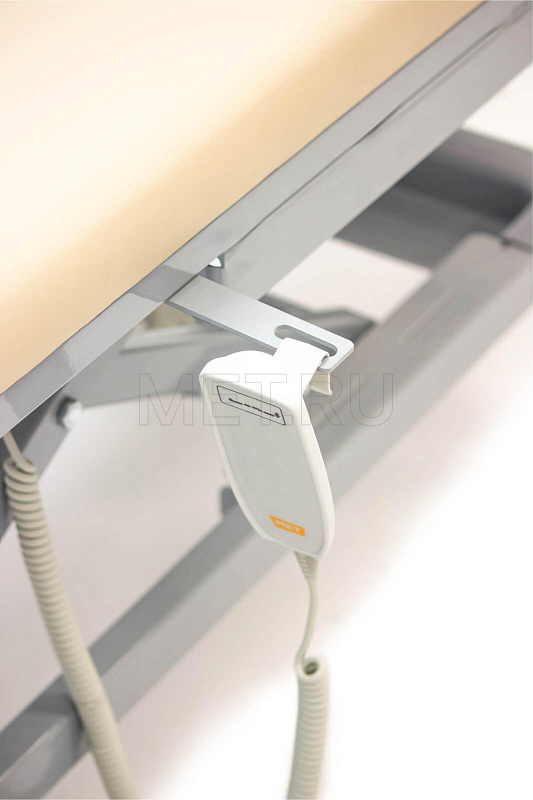 МЕТ KS-170 Стол смотровой MET