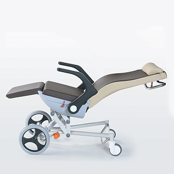 Кресло медицинское многофункциональное с широким основанием