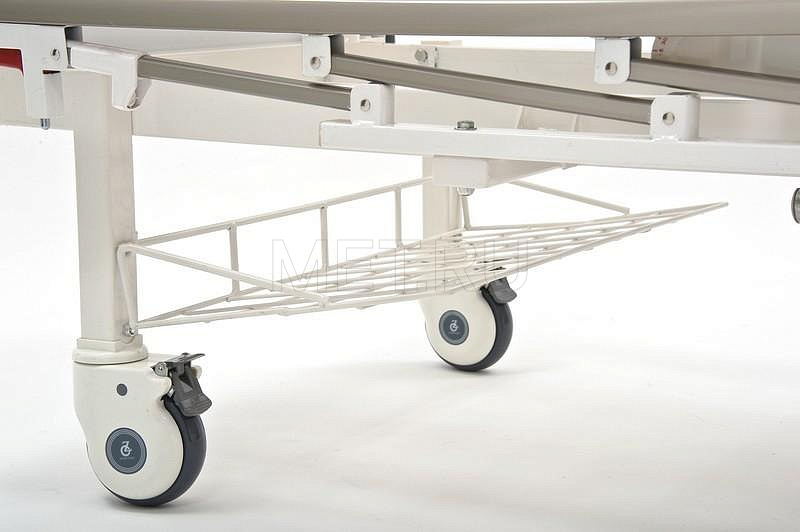 E-8 Кровать четырехсекционная с винтовыми регулировками, с бок. ограждениями и штангой