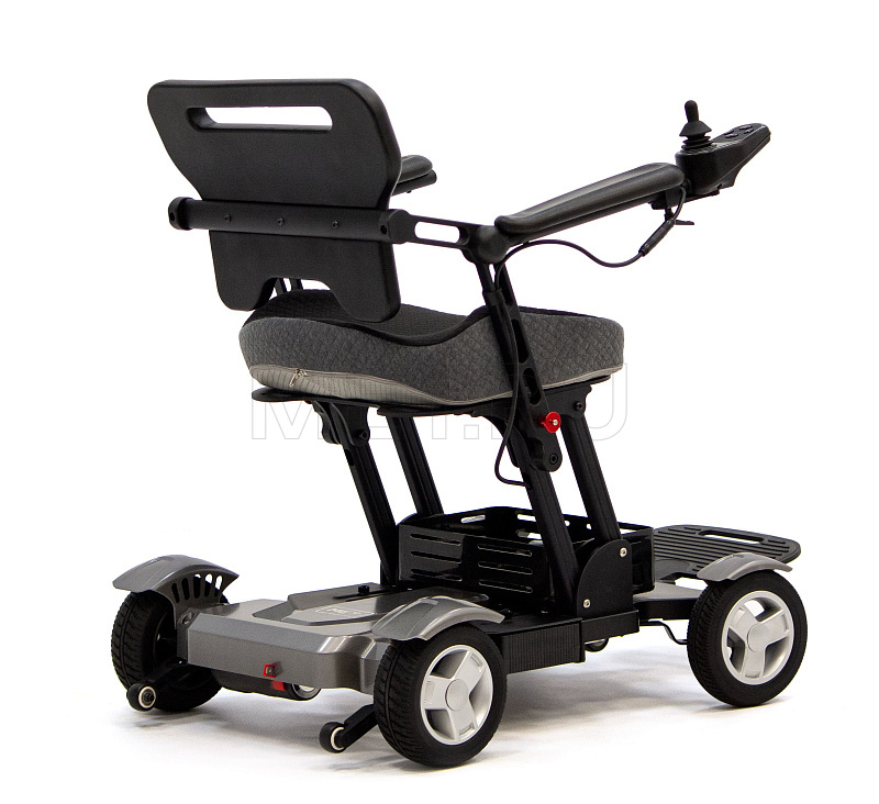 MET Compact Pro 4WS Кресло-коляска с анатомическим сиденьем и системой подруливания 4WS МЕТ