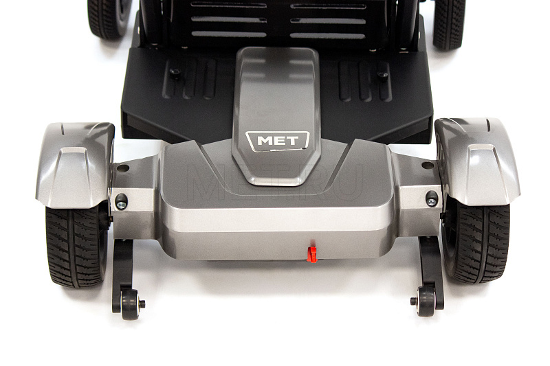 MET Compact Pro 4WS Кресло-коляска с анатомическим сиденьем и системой подруливания 4WS