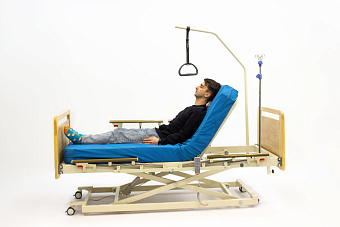 Электрическая кровать с опусканием ложа до уровня пола